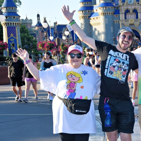 Cakeworthy Disney Lizzie McGuire T-Shirt - Picture 6 of 6